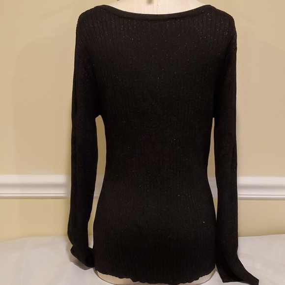 Shirt - Picture 4 of 4